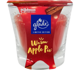 Glade Warm Apple Pie s vůní červeného jablka a skořice vonná svíčka ve skle, doba hoření až 38 hodin 129 g