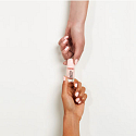 Essence Shine Last & Go! lak na nehty 04 Millennial Pink 8 ml