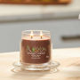 Yankee Candle Praline & Birch - Pralinka a bříza vonná svíčka Signature střední sklo 2 knoty 368 g