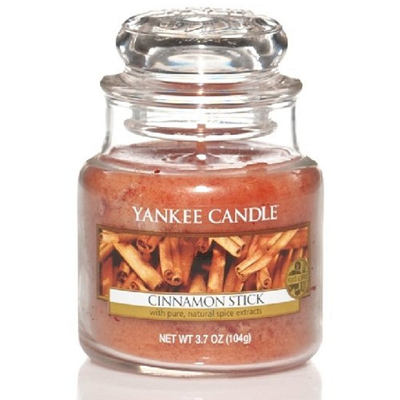 Yankee Candle Cinnamon Stick - Skořicová tyčinka vonná svíčka Classic malá sklo 104 g