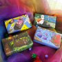 English Soap Make Life Flamazing - Plameňáci přírodní parfémované toaletní mýdlo s bambuckým máslem 190 g