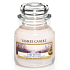 Yankee Candle Lake Sunset - Západ slunce u jezera vonná svíčka Classic malá sklo 104 g