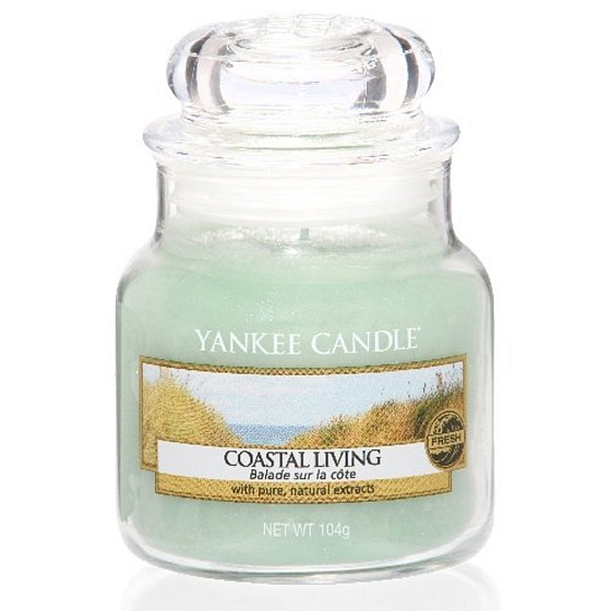 Yankee Candle Coastal Living - Život na pobřeží vonná svíčka Classic malá sklo 104 g