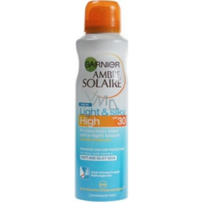 Garnier Ambre Solaire Light & Silky SPF30 sprej na opalování 150 ml