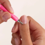 Essence Cuticle Trimmer nástroj na odstranění nehtové kůžičky 1 kus