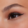 Essence Lash Princess voděodolné tekuté oční linky Černé 3 ml