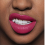 Rimmel London Stay Satin tekutá rtěnka 400 Obsession 5,5 ml