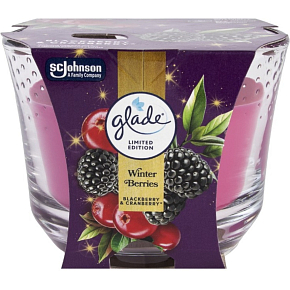 Glade Winter Berries vonná svíčka ve skle 204 g