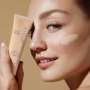 Artdeco Light Luminious Foundation lehký rozjasňující make-up 45 Gentle Mahogany 25 ml