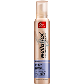 Wella Wellaflex 2-Days-Volume extra silné zpevnění pěnové tužidlo 200 ml