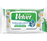 Velvet Heřmánek & Aloe Vera vlhčený toaletní papír 42 kusů