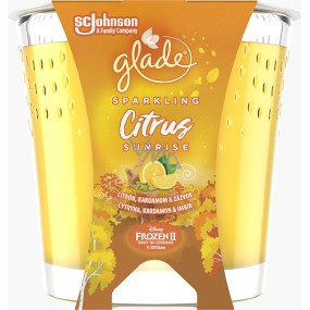 Glade Sparkling Citrus Sunrise s vůní citronu, kardamomu a zázvoru vonná svíčka ve skle, doba hoření až 32 hodin 129 g