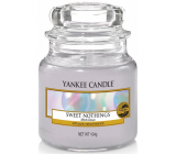 Yankee Candle Sweet Nothings - Sladké nic vonná svíčka Classic malá sklo 104 g