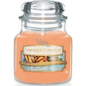 Yankee Candle Grilled Peaches & Vanilla - Grilované broskve a vanilka vonná svíčka Classic malá sklo 104 g
