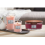 WoodWick Pressed Blooms & Patchouli - Drcené květy a pačuli vonná svíčka s dřevěným knotem a víčkem sklo malá 85 g