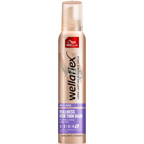 Wella Wellaflex Fullness ultra silné zpevnění pěnové tužidlo pro jemné vlasy 200 ml