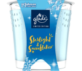 Glade Starlight & Snowflakes s vůní zimních nocí a sněhových vloček vonná svíčka ve skle, doba hoření až 38 hodin 129 g