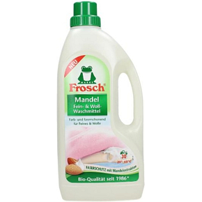 Frosch Eko prací gel na vlnu a jemné prádlo s vůní mandle 22 dávek, 1,5 l Frosch Eko prací gel na vlnu a jemné prádlo s vůní mandle 22 dávek, 1,5 l