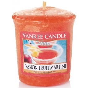Yankee Candle Passion Fruit Martini - Tropický koktejl s Martini vonná svíčka votivní 49 g
