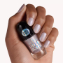 Essence Holo Bomb lak na nehty s holografickým efektem 05 Holo Me Tight 8 ml