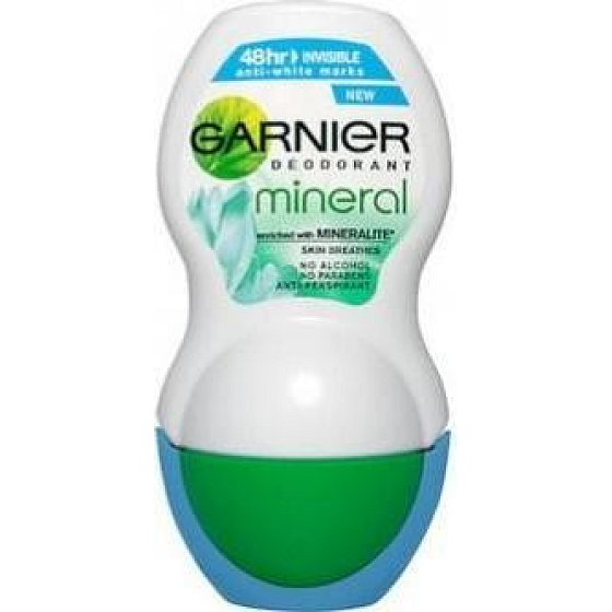 Garnier Mineral Ultra Dry Invisible Anti-White Marks kuličkový deodorant roll-on pro ženy 50 ml