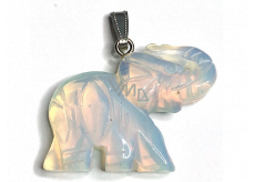 Opalit Slon přívěsek syntetický kámen ručně broušená figurka 3,2x4 cm, kámen přání a naděje