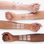 Essence Luminous Eye Tint tekuté oční stíny 03 Shimmering Taupe 6 ml