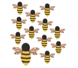 Včelka dřevěná s lepíkem 4 cm, 12 kusů v sáčku