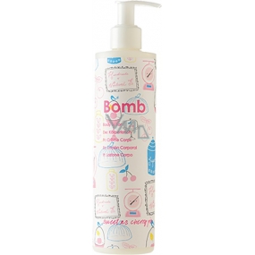 Bomb Cosmetics Sladká/ý jako třešňový koláč tělové mléko s dávkovačem 300 ml