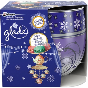 Glade by Brise Velvet Tea Party vonná svíčka ve skle, doba hoření až 30 hodin 120 g