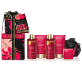 Baylis & Harding Třešňový květ sprchový gel 100 ml + sprchový krém 100 ml + tělové mléko 50 ml + krém na ruce 50 ml + krystaly do koupele 25 g + tělová houbička, kosmetická sada pro ženy