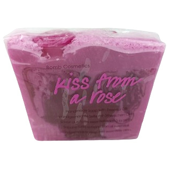 Bomb Cosmetics Polibek růže - Kiss from a Rose přírodní glycerinové mýdlo 100 g