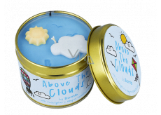 Bomb Cosmetics Nad mraky - Above The Clouds Vonná přírodní, ručně vyrobena svíčka v plechové dóze hoří až 35 hodin