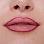 Essence 8H Matte Comfort tužka na rty 08 Dark Berry 0,3 g