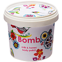 Bomb Cosmetics Mléko a Med - Milk and Honey Přírodní sprchový pelling 365ml
