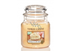 Yankee Candle Vanilla Cupcake - Vanilkový košíček vonná svíčka Classic střední sklo 411 g