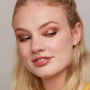 Essence Melted Chrome Eyeshadow oční stíny 07 Warm Bronze 2 g