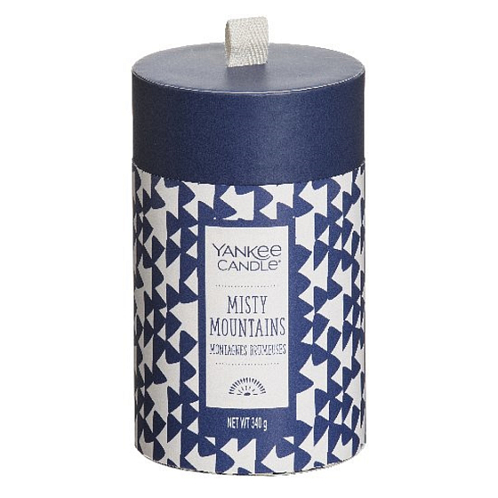 Yankee Candle Misty Mountains - Mlžné hory vonná svíčka Wanderlust Decor střední 340 g