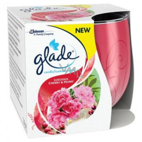 Glade by Brise Svůdná pivoňka a Višeň vonná svíčka ve skle, doba hoření až 30 hodin 120 g