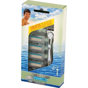 Wilkinson Sword Quattro Titanium Sensitive 4 břitý holicí strojek + náhradní břity 4 kusy, kosmetická sada