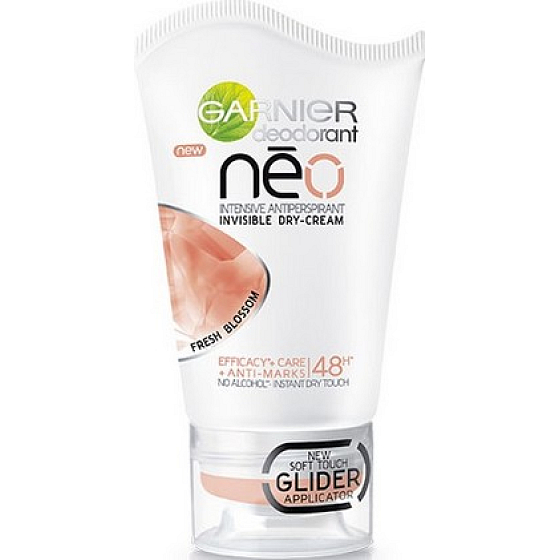 Garnier Neo Fresh Blossom antiperspirant deodorant stick pro ženy 40 ml