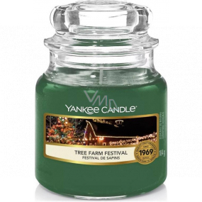 Yankee Candle Tree Farm Festival - Festival stromků vonná svíčka Classic malá sklo 104 g